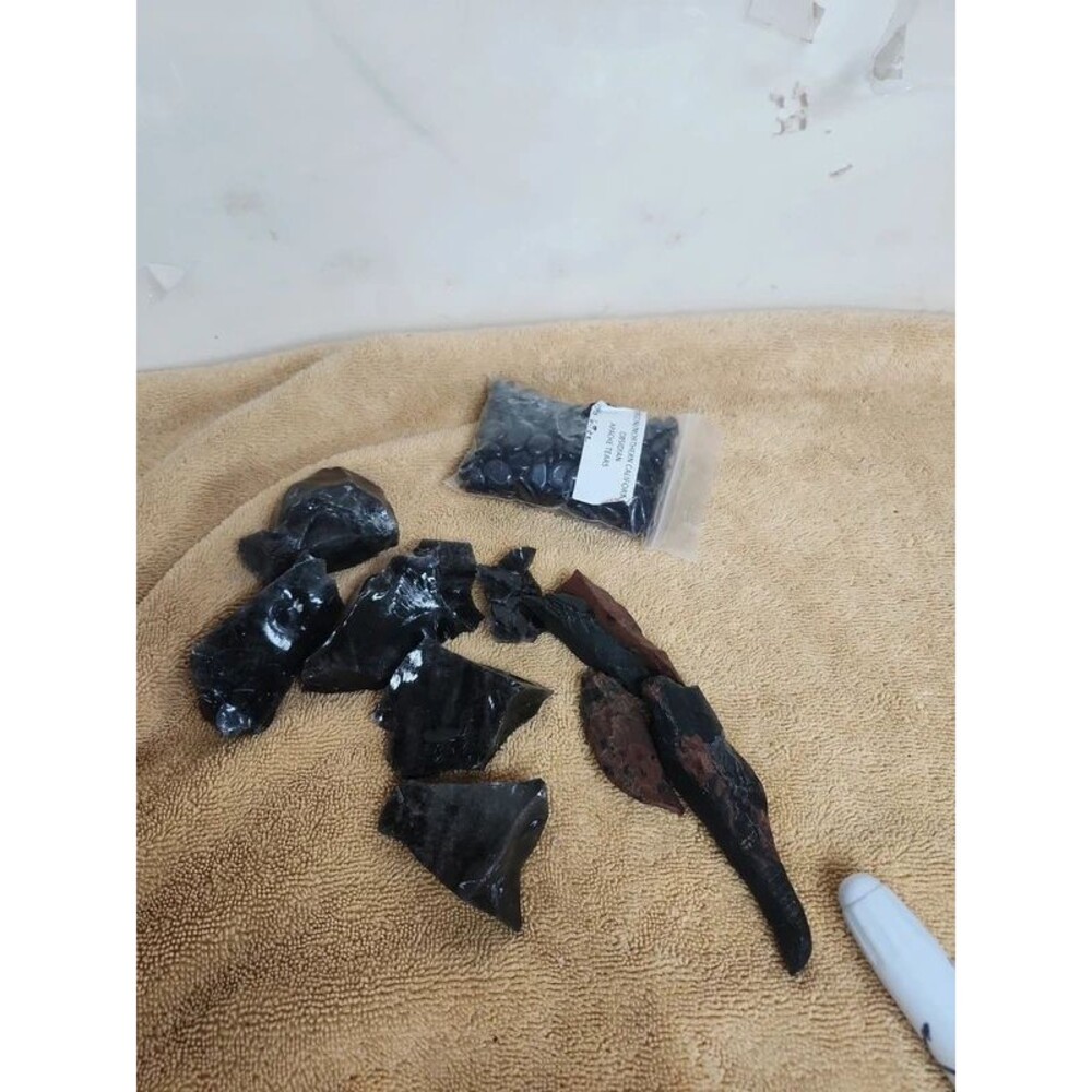 Obsidian rock pieces black and mahogany